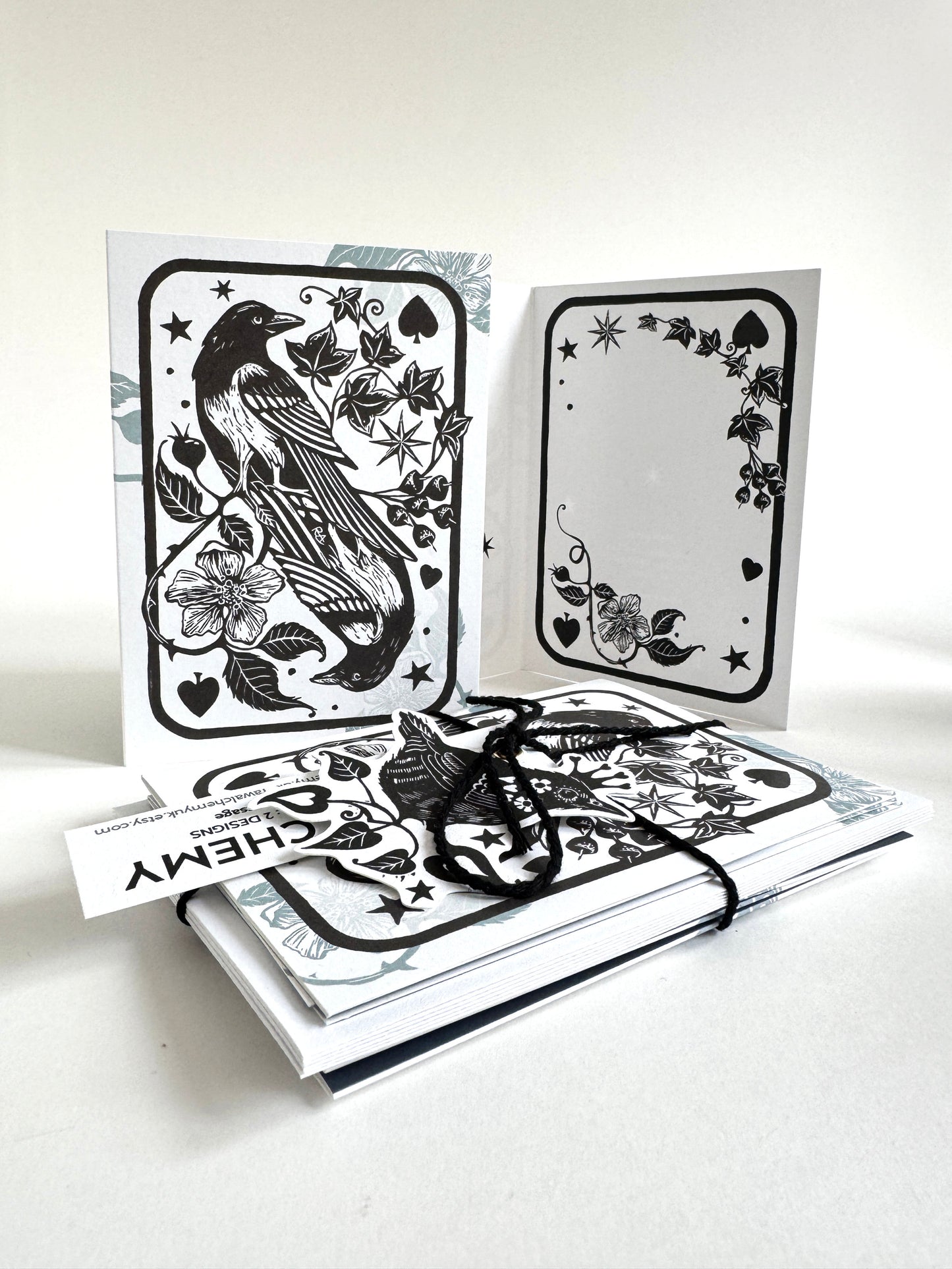 Magpie and Raven - 6 luxury cards. Ideal gift for a stationery or bird lover.