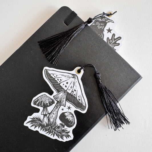 8 Handmade Woodland Fairytale gift or produce tags. Witchy, folklore, botanical, textured card tags.